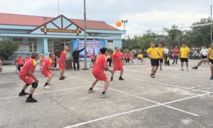 Phường Hà Khánh: Tổ chức giải bóng chuyền hơi nhân tháng hành động Người cao tuổi 